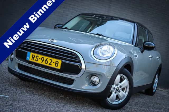 MINI Cooper (2018) thumbnail 1