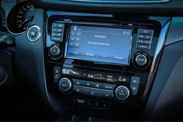 Nissan Qashqai (2017) thumbnail 6