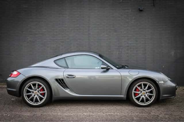 Porsche Cayman (2007) thumbnail 2