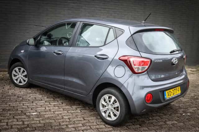 Hyundai i10 (2019) thumbnail 2