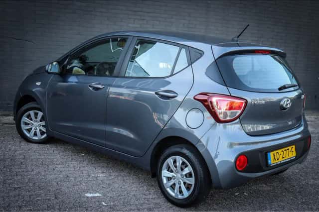 Hyundai i10 (2019) thumbnail 3