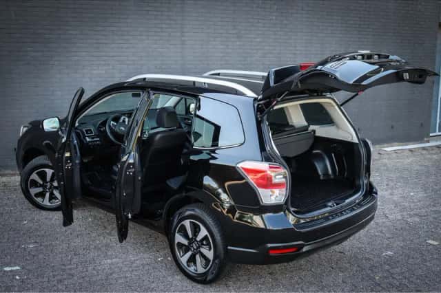 Subaru Forester (2018) thumbnail 3