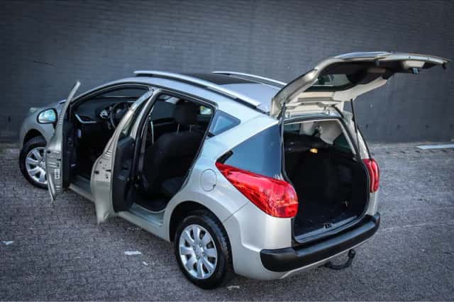 Peugeot 207 (2008) thumbnail 3