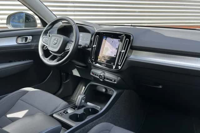 Volvo XC40 (2021) thumbnail 5