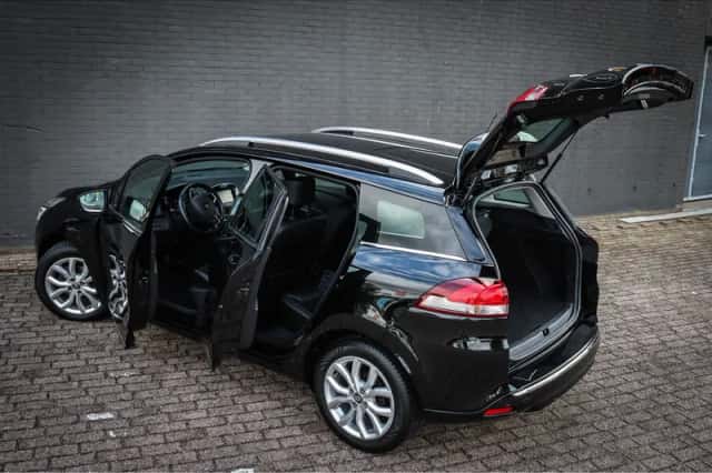 Renault Clio (2019) thumbnail 3
