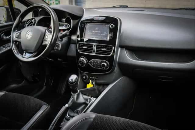 Renault Clio (2019) thumbnail 6