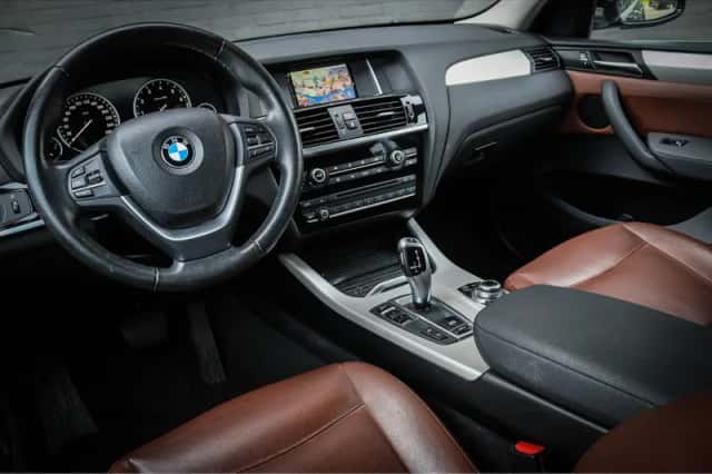 BMW X3 (2015) thumbnail 3