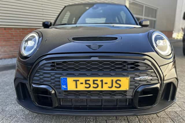 MINI 3-deurs (2023) thumbnail 2