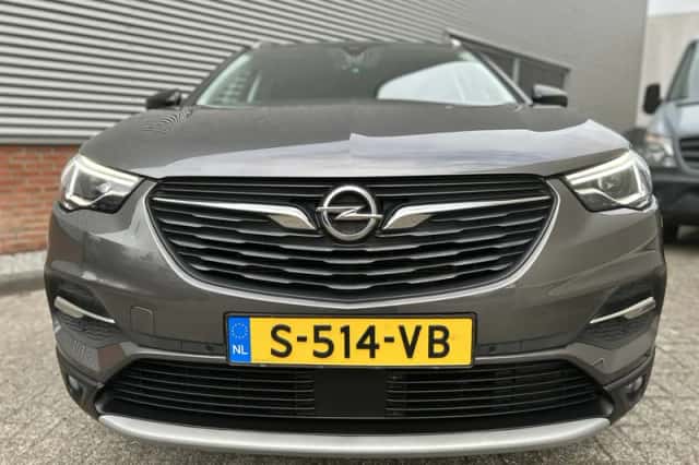 Opel Grandland (2020) thumbnail 2