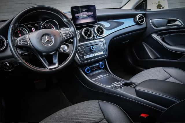 Mercedes-Benz CLA-Klasse (2019) thumbnail 4