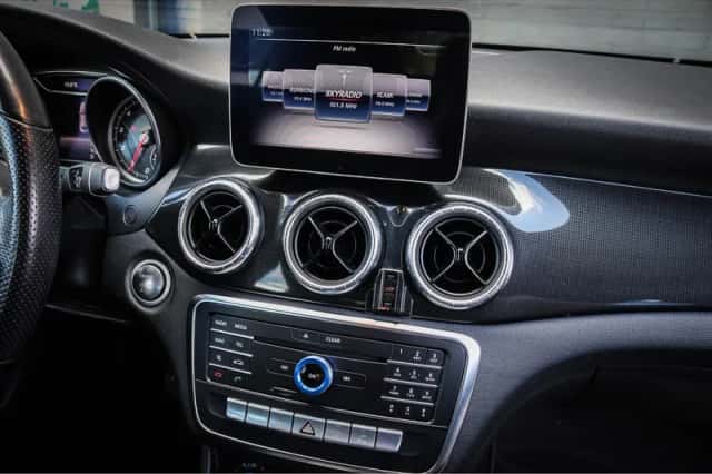 Mercedes-Benz CLA-Klasse (2019) thumbnail 5