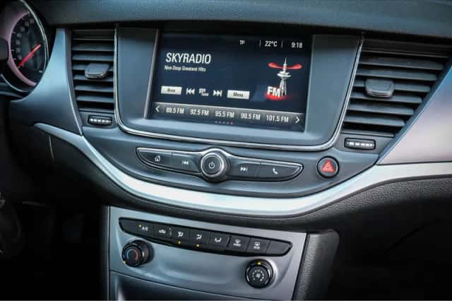 Opel Astra (2017) thumbnail 5