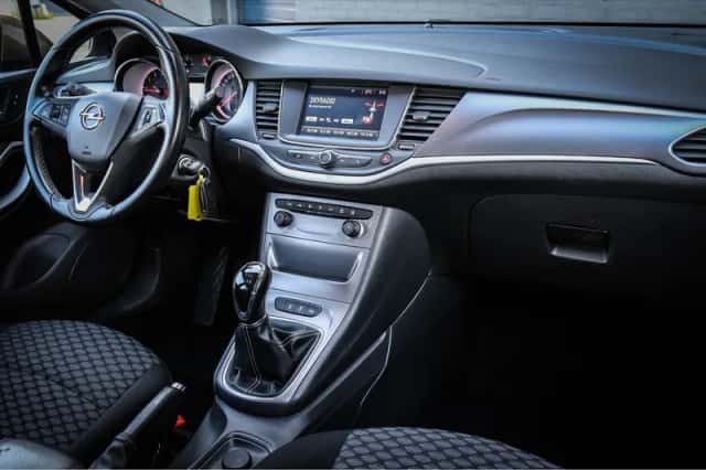 Opel Astra (2017) thumbnail 6