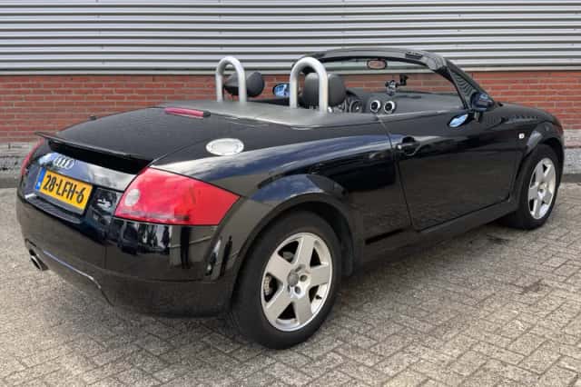 Audi TT (2002) thumbnail 2