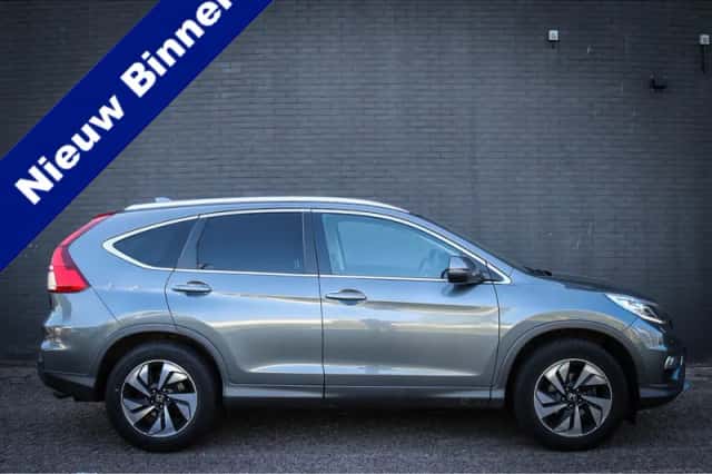 Honda CR-V (2017) thumbnail 1