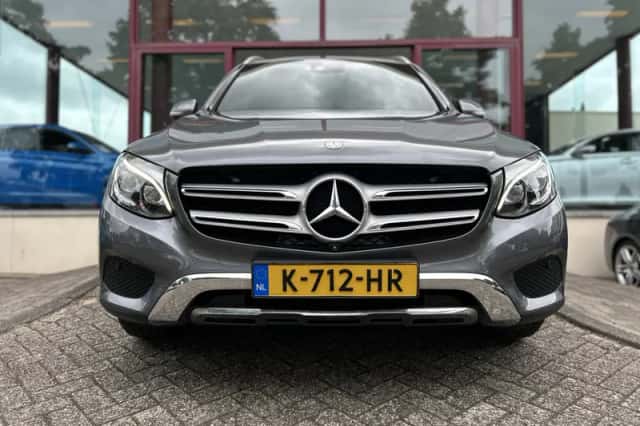 Mercedes-Benz GLC-Klasse (2016) thumbnail 2