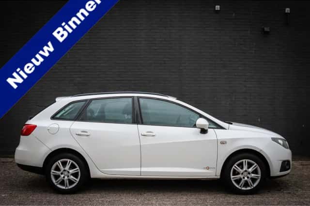 SEAT Ibiza (2011) thumbnail 1