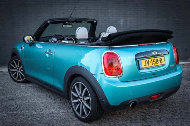 MINI Cooper (2016) thumbnail 2