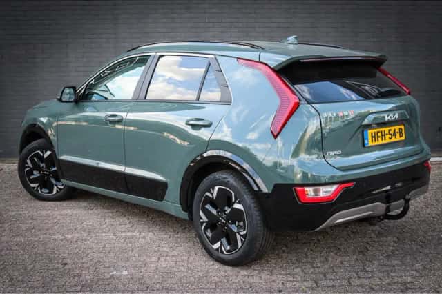 Kia Niro (2025) thumbnail 2