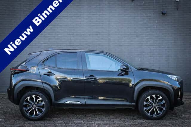 Toyota Yaris Cross (2022) thumbnail 1