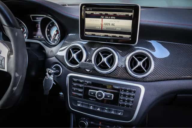 Mercedes-Benz CLA-Klasse (2015) thumbnail 6