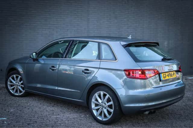 Audi A3 (2015) thumbnail 2