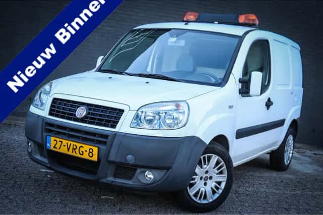 Fiat Doblò (2008) thumbnail 1