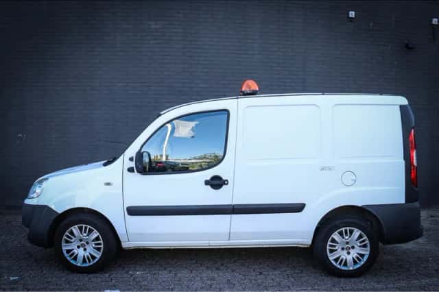 Fiat Doblò (2008) thumbnail 2