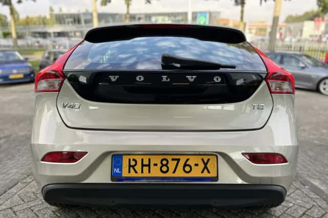 Volvo V40 (2017) thumbnail 5