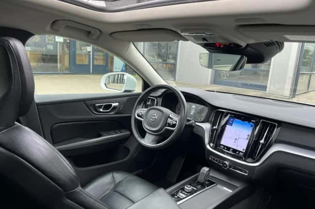 Volvo V60 (2020) thumbnail 44