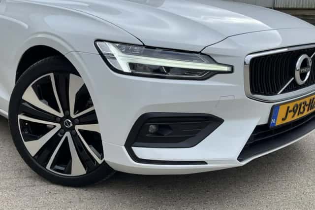 Volvo V60 (2020) thumbnail 50