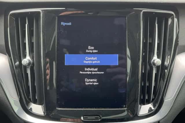 Volvo V60 (2020) thumbnail 92