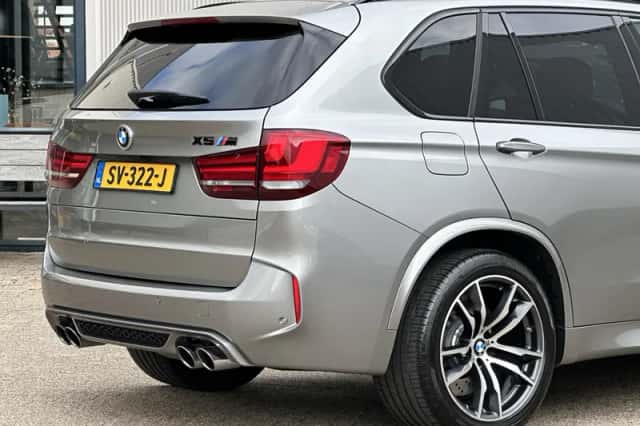 BMW X5 (2015) thumbnail 23
