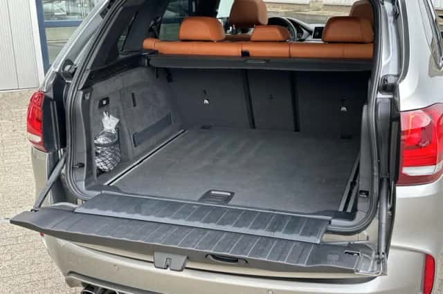 BMW X5 (2015) thumbnail 26