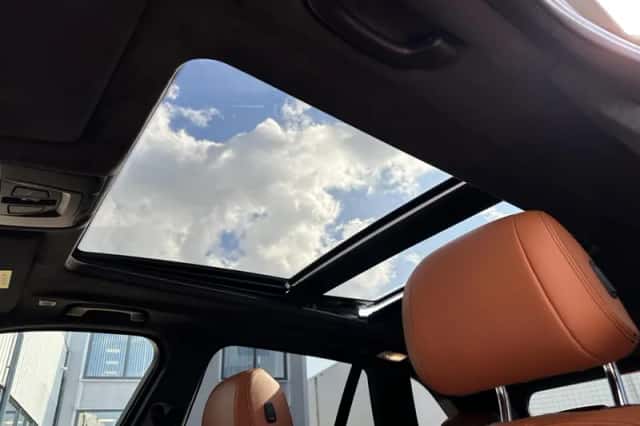 BMW X5 (2015) thumbnail 45