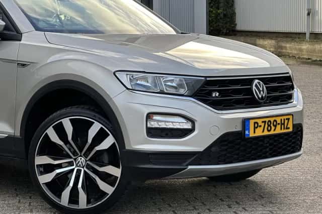 Volkswagen T-Roc (2021) thumbnail 23