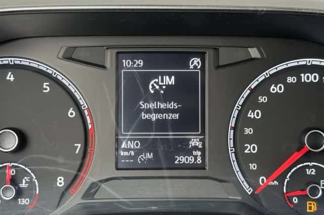 Volkswagen T-Roc (2021) thumbnail 37