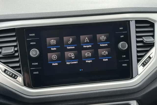 Volkswagen T-Roc (2021) thumbnail 7
