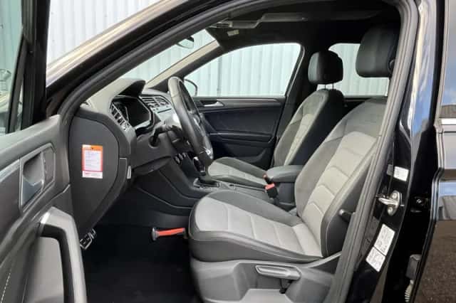 Volkswagen Tiguan (2019) thumbnail 13