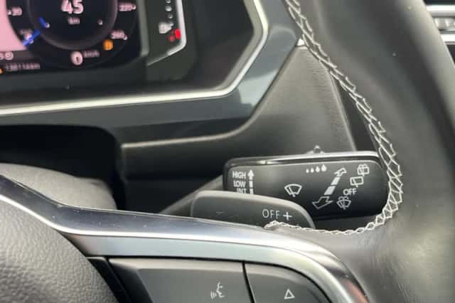 Volkswagen Tiguan (2019) thumbnail 41
