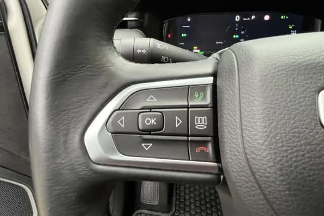Jeep Compass (2022) thumbnail 41