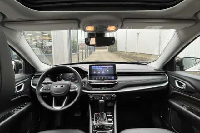 Jeep Compass (2022) thumbnail 6