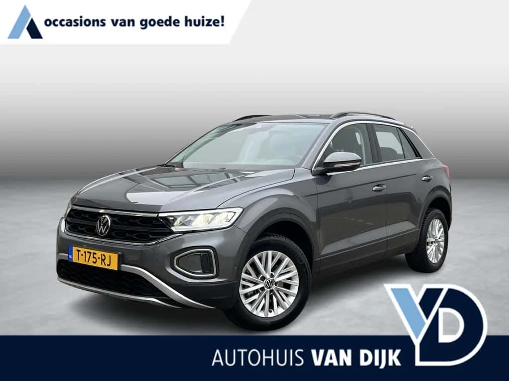 Volkswagen T-Roc (2023) — foto 1