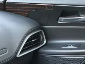 Jaguar XE (2015) thumbnail 45