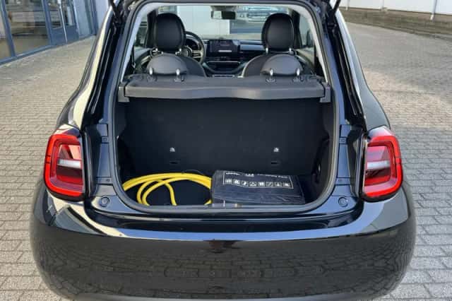 Fiat 500 (2023) thumbnail 19