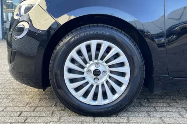 Fiat 500 (2023) thumbnail 32