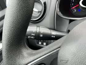 Renault Clio (2019) thumbnail 44