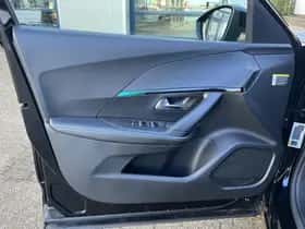 Peugeot 2008 (2022) thumbnail 13