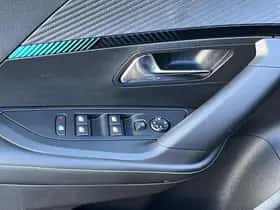 Peugeot 2008 (2022) thumbnail 14