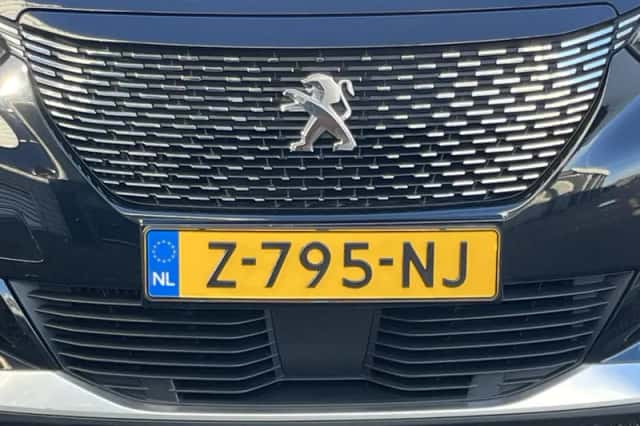 Peugeot 2008 (2022) thumbnail 32